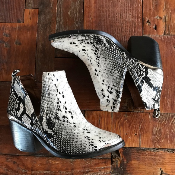 jeffrey campbell cromwell snakeskin